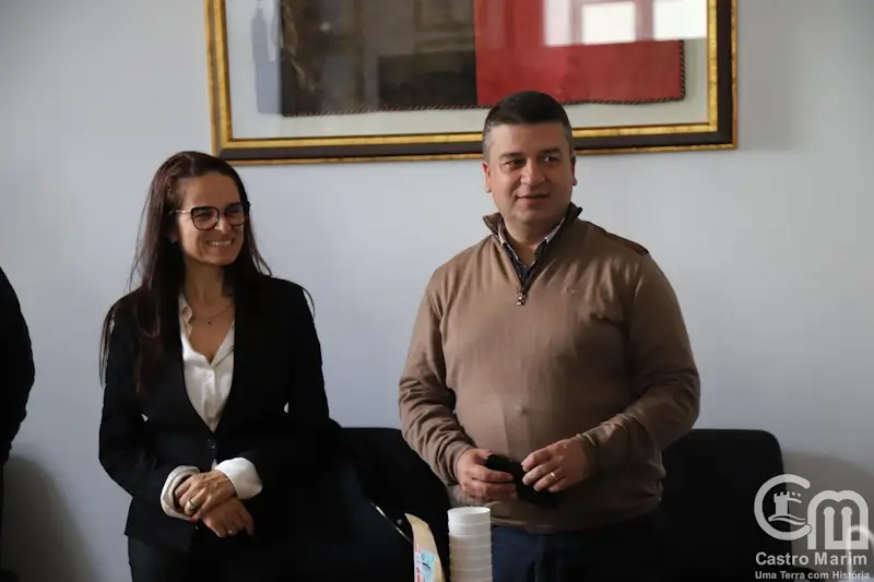 Recebidos pelas autoridades locais